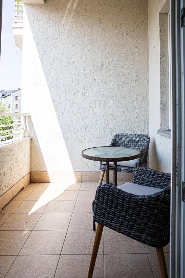 Apartment Ten Варшава Экстерьер фото